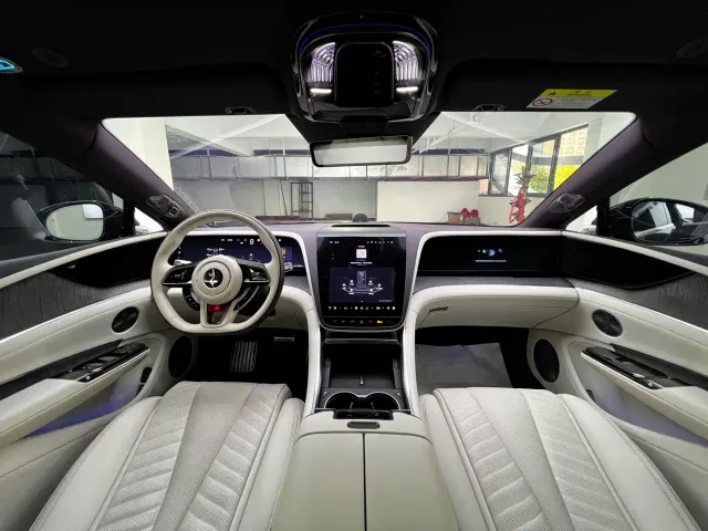 BYD U7 — Фото автомобиля 8