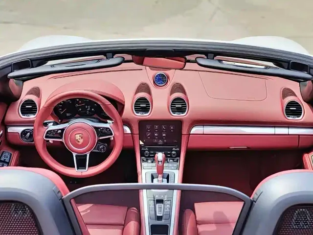 Porsche 718 — Фото автомобиля 6