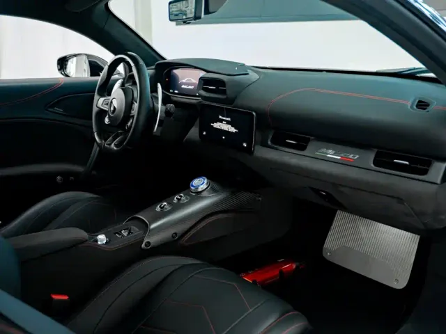 Maserati MC20 — Фото автомобиля 11