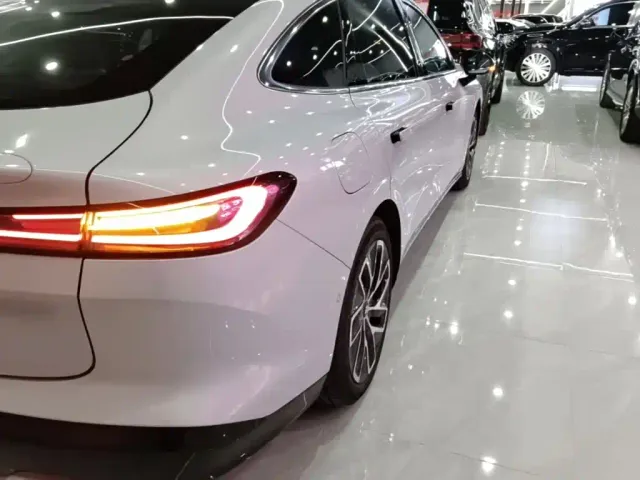 Baojun Xiangjing — Фото автомобиля 7
