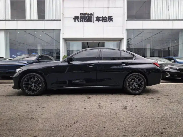 BMW 3 Series — Фото автомобиля 7