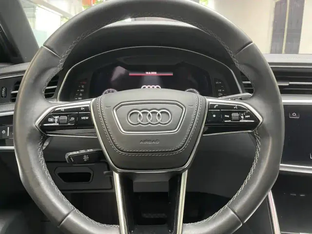 Audi A6L — Фото автомобиля 12