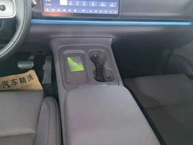 Leapmotor Leapmotor C16 2024 Extended Range 200 Premium Edition — Фото автомобиля 13