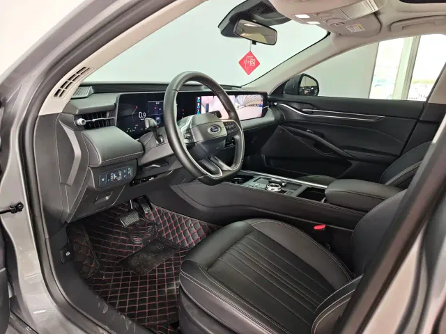 Ford Mondeo — Фото автомобиля 7