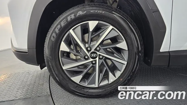Hyundai Tucson Tucson (NX4) Бензин 1.6 турбо 2WD — Фото автомобиля 5