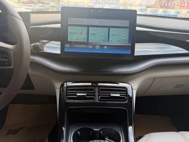 BYD Qin PLUS — Фото автомобиля 12