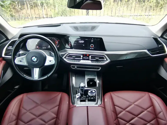 BMW X5 — Фото автомобиля 10