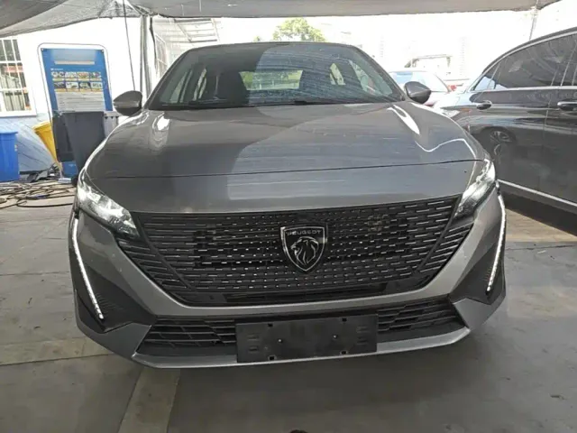 Peugeot 408 — Фото автомобиля 2