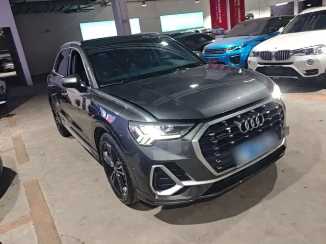 Audi Q3 — Фото автомобиля 3