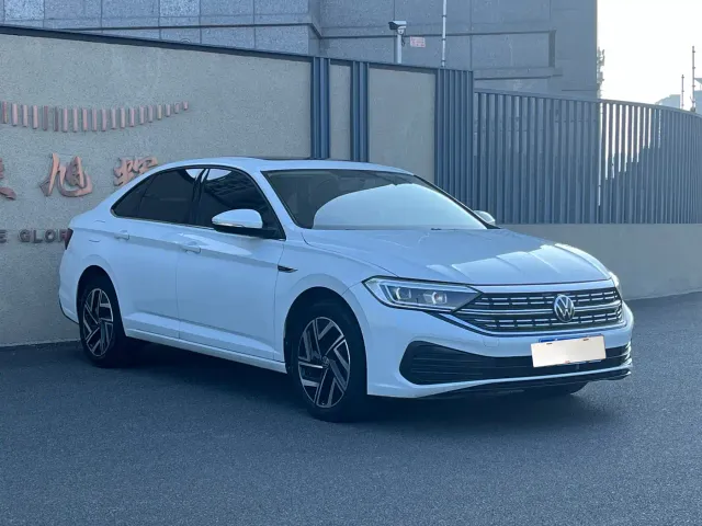 Volkswagen Sagitar 2024 300TSI DSG Flying Edition — Фото автомобиля 3