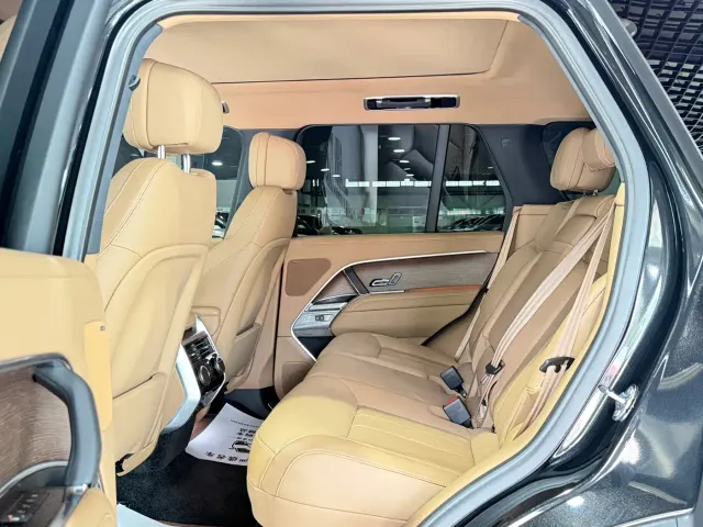 Land Rover Range Rover — Фото автомобиля 7