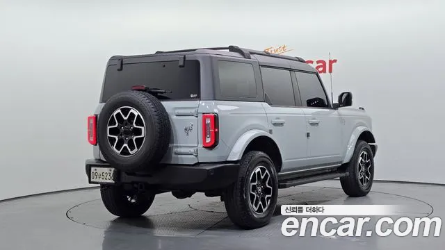 Фотография автомобиля — Ford Bronco Generation 6