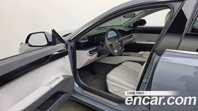 Hyundai Grandeur GN7 — Фото автомобиля 14