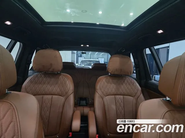 BMW X7 — Фото автомобиля 7