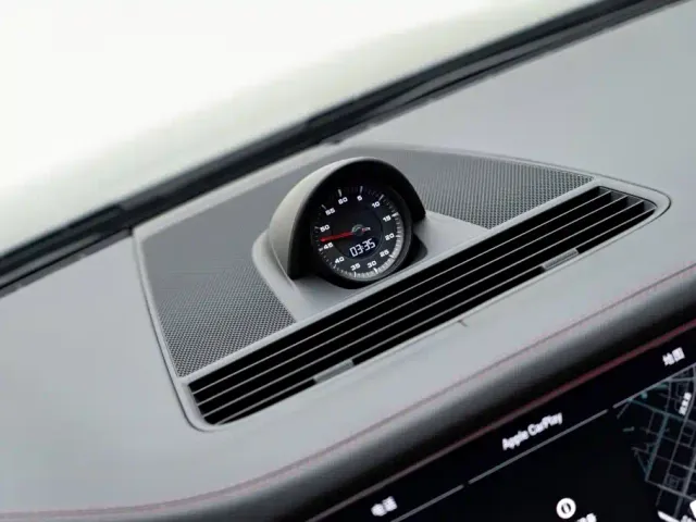 Porsche Panamera — Фото автомобиля 23