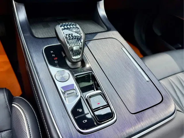 GAC Trumpchi GS8 — Фото автомобиля 18