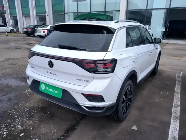 Volkswagen T-Roc — Фото автомобиля 6