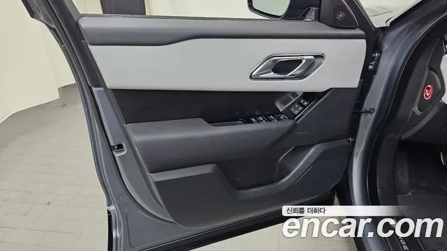 Land Rover Range Rover Velar — Фото автомобиля 13