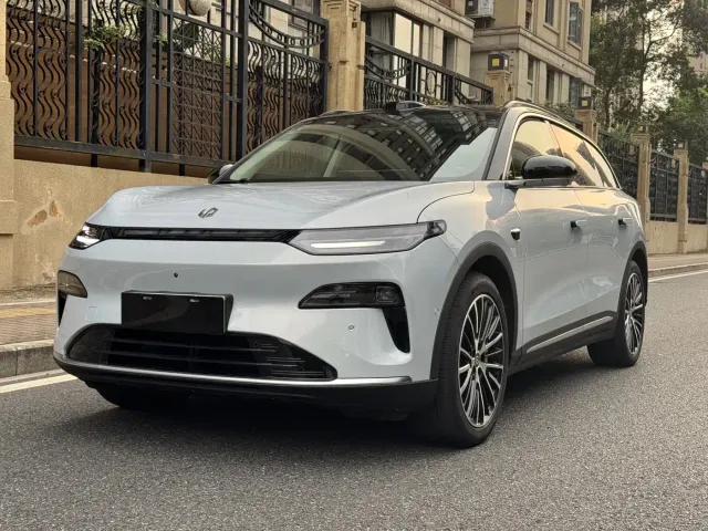 Фотография автомобиля — Leapmotor C11