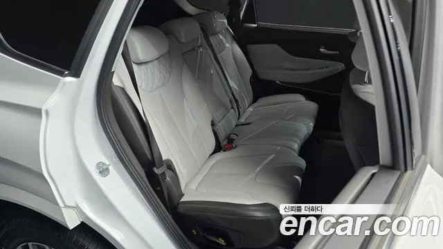 Hyundai Santafe — Фото автомобиля 9