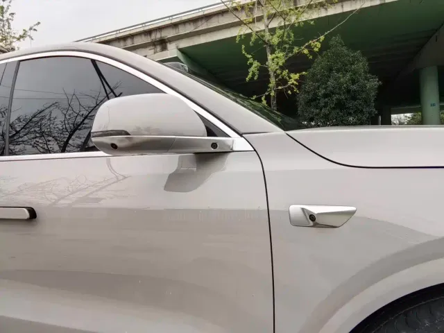 Li Auto L6 — Фото автомобиля 11