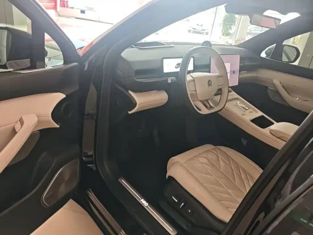 Nio EC6 — Фото автомобиля 15