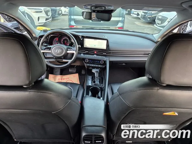 Hyundai AVANTE Avante (CN7) — Фото автомобиля 10