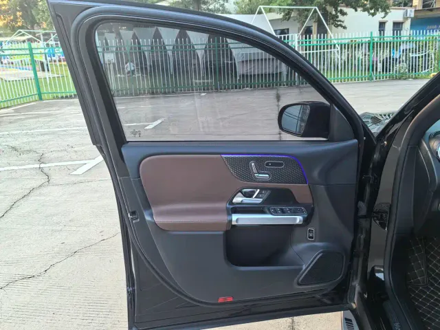 Mercedes-Benz GLB-Class — Фото автомобиля 30