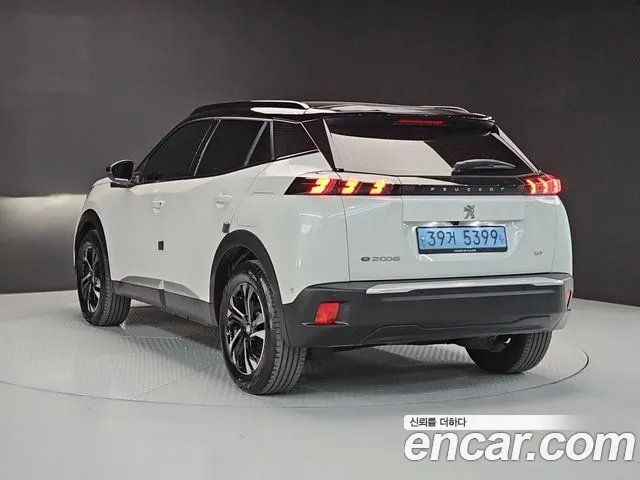 Peugeot 2008 2nd Gen — Фото автомобиля 4