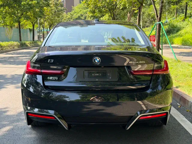 BMW i3 — Фото автомобиля 13