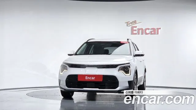 Kia Niro Niro (New) — Фото автомобиля 3
