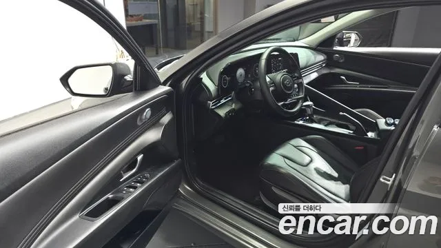 Hyundai Avante — Фото автомобиля 15