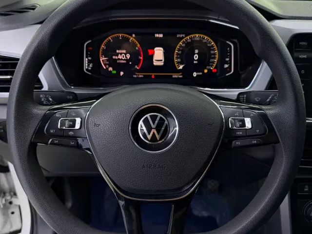 Volkswagen T-Cross — Фото автомобиля 10