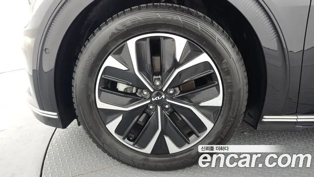 Фотография автомобиля — Kia EV6