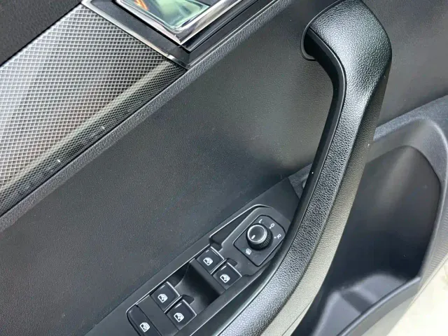 Skoda Karoq — Фото автомобиля 17