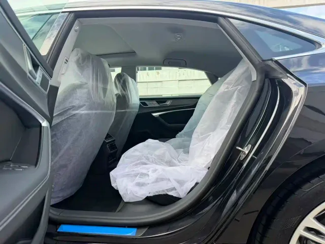 Audi A7L — Фото автомобиля 6