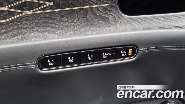 Genesis G90 RS4 — Фото автомобиля 30