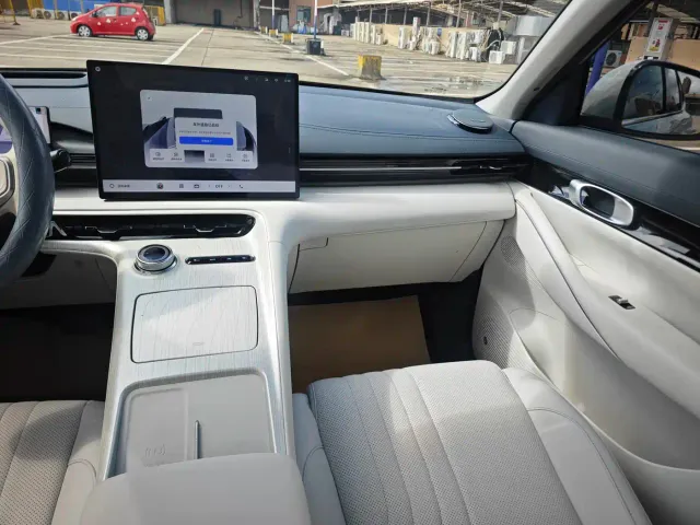 Geely Galaxy E5 — Фото автомобиля 14