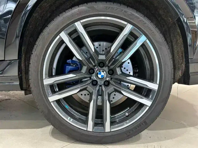 BMW X6 M — Фото автомобиля 11