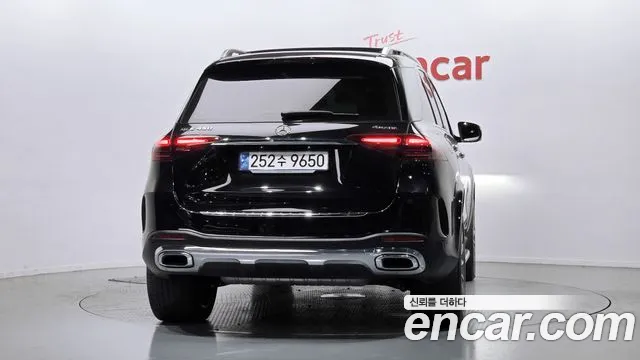 Mercedes-Benz GLE-Class — Фото автомобиля 4