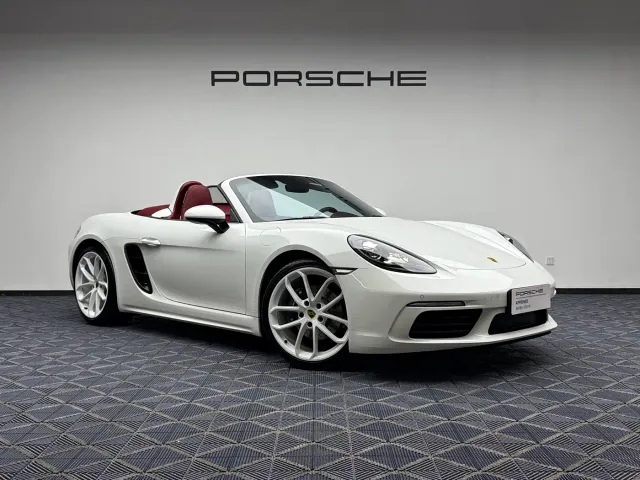 Porsche 718 — Фото автомобиля 15