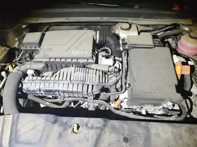 BYD Qin PLUS — Фото автомобиля 10