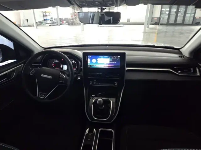 Haval M6 — Фото автомобиля 7