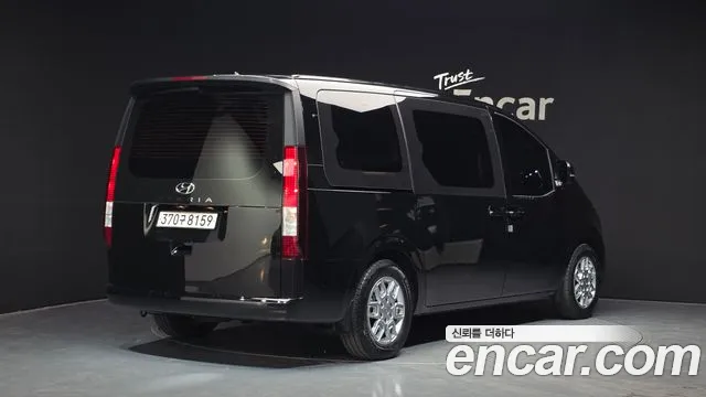 Hyundai Staria Staria Tourer 9 мест — Фото автомобиля 2