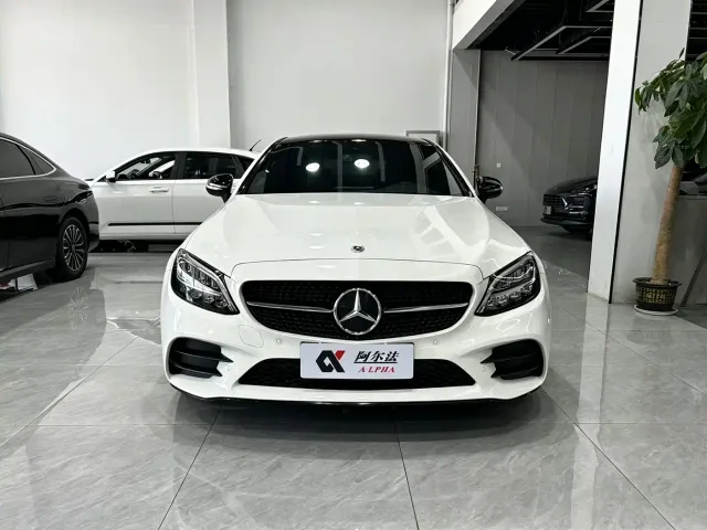 Mercedes-Benz C-Class — Фото автомобиля 2