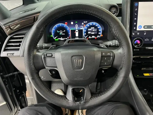 Toyota Vellfire — Фото автомобиля 22