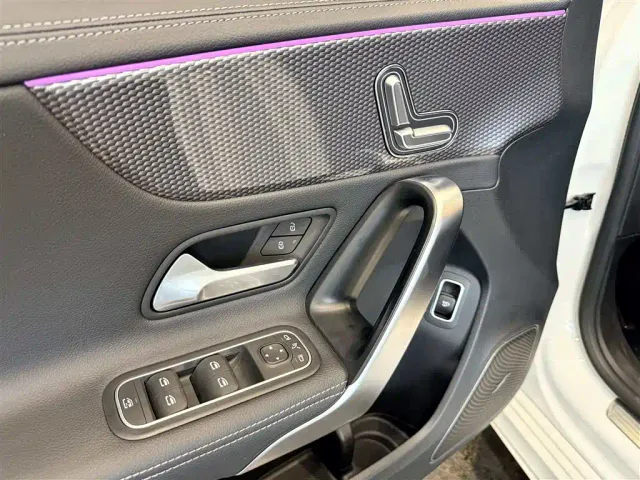 Mercedes-Benz A-Class — Фото автомобиля 19