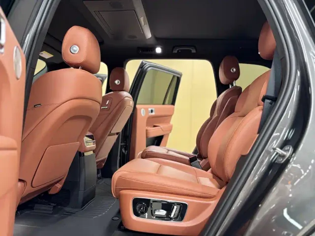 Li Auto L9 — Фото автомобиля 19