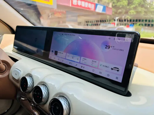 Wuling Bingo — Фото автомобиля 11