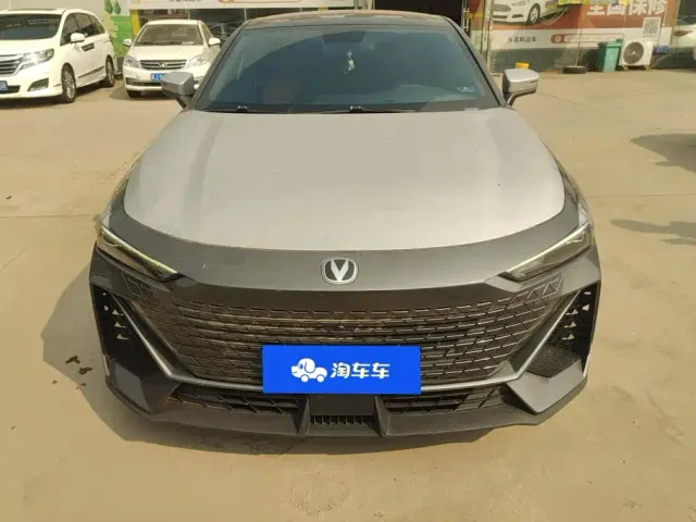 Changan UNI-V — Фото автомобиля 2